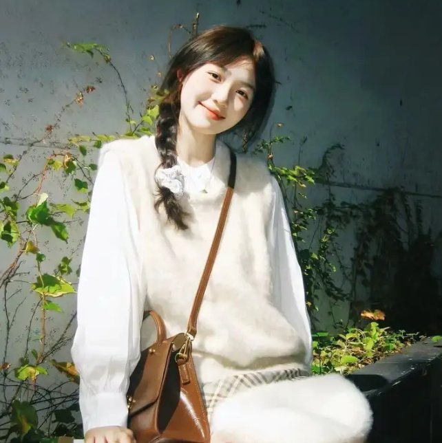 蛮荒时代，我被高冷兽王娇宠了